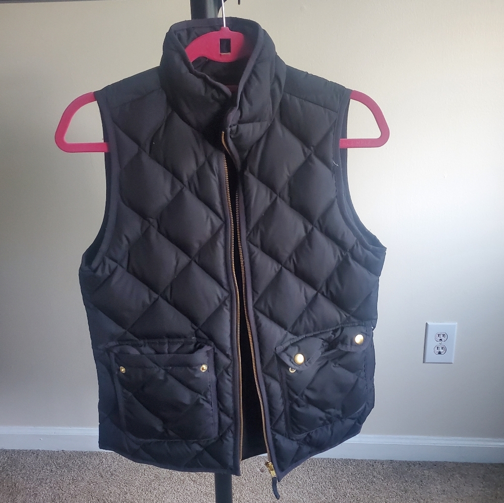 Black Quilted Puffer Vest With Gold Accents